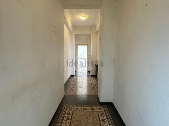 Appartamento in vendita di 101 m² in Via Zeffiro Massa, 30