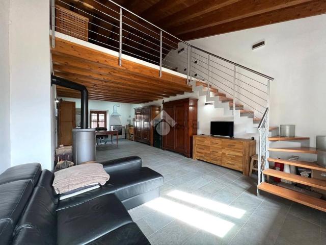 Appartamento in vendita di 102 m² in Via Zuccano, 8