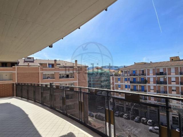 Appartamento in vendita di 101 m² in Viale Cesare Battisti