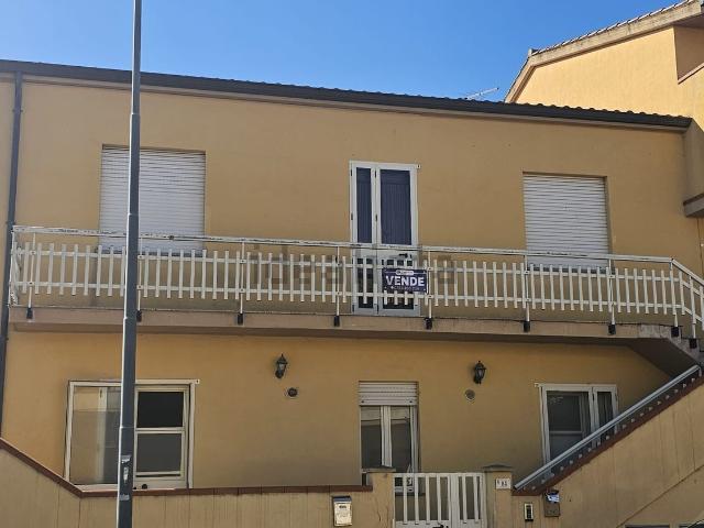 Appartamento in vendita di 101 m² in Viale Sardegna, 84