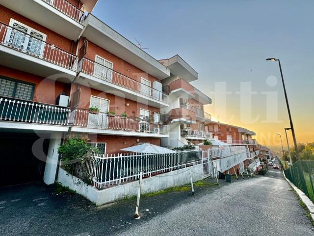 Appartamento in vendita di 101 m² in Vicolo del Laghetto, 21