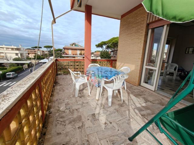 Appartamento in vendita di 101 m² in Corso San Francesco, 207