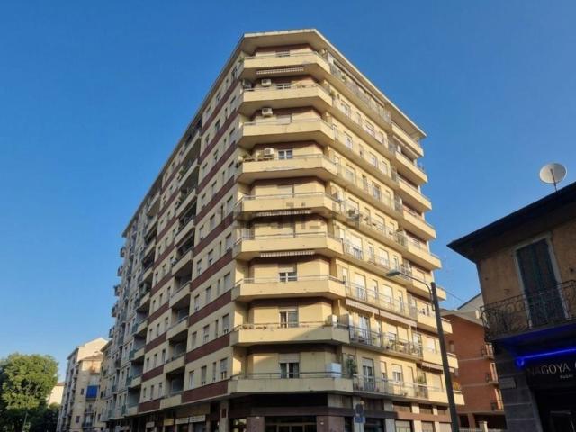 Appartamento in vendita di 101 m² in Corso Sebastopoli, 234