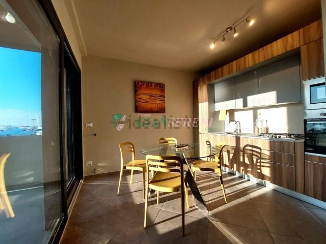 Appartamento in vendita di 101 m² in Lungomare Giuseppe Garibaldi