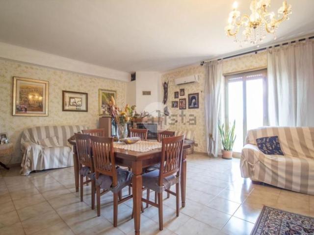 Appartamento in vendita di 101 m² in Strada di Colle Marocco, 14