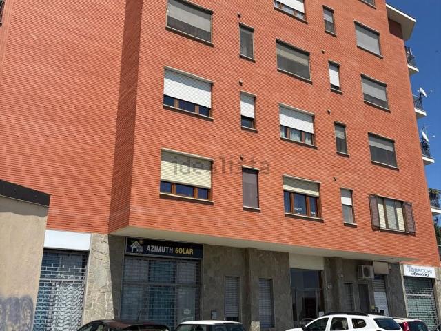 Appartamento in vendita di 102 m² in Via Carignano, 3010