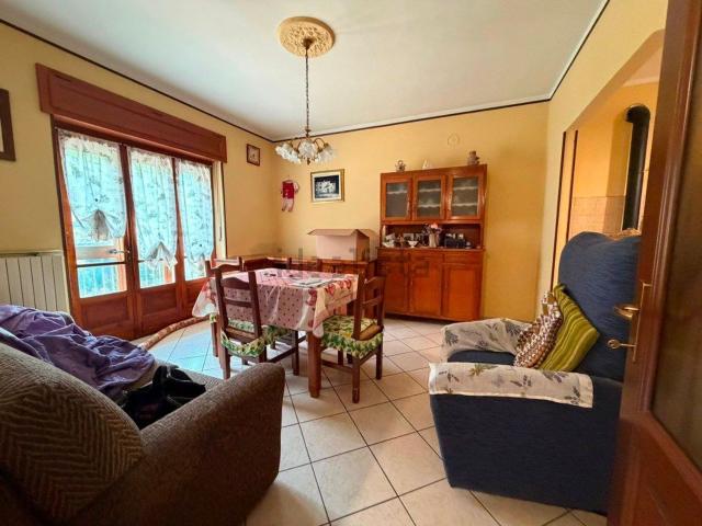 Appartamento in vendita di 102 m² in Via Carlo Alberto, 7