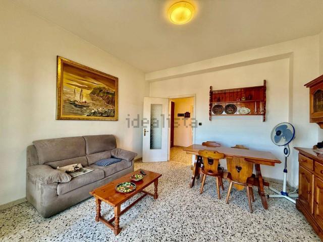Appartamento in vendita di 102 m² in Via Carlo Alberto, 3