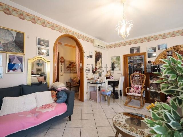 Appartamento in vendita di 102 m² in Via Carlo Sigonio