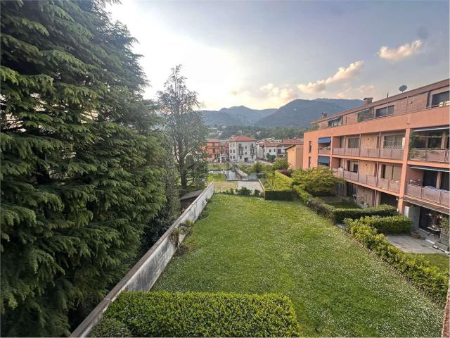 Appartamento in vendita di 102 m² in Via A. Diaz, 6