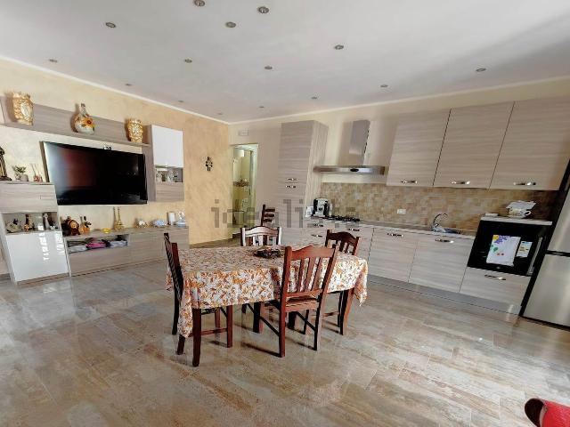 Appartamento in vendita di 102 m² in Via Amerigo Vespucci