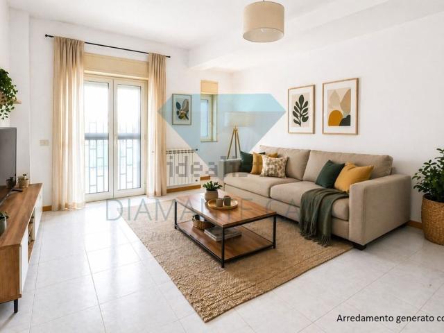 Appartamento in vendita di 102 m² in Via Ammiraglio Caracciolo, 108