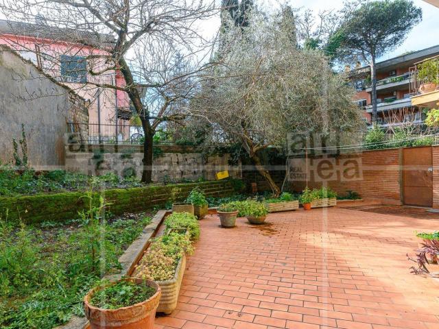 Appartamento in vendita di 102 m² in Via Antonio Labranca, 10