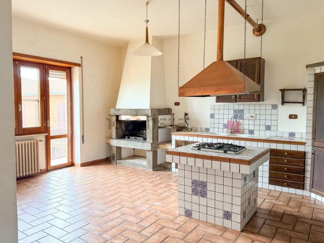 Appartamento in vendita di 102 m² in Via Anguillarese, 4