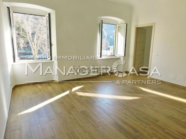 Appartamento in vendita di 102 m² in Via Acquasanta, 244
