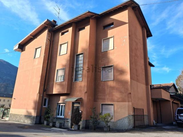 Appartamento in vendita di 102 m² in Via al Quadrel