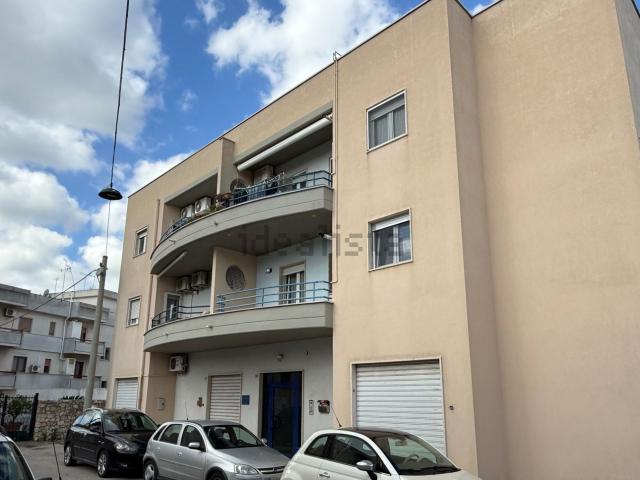 Appartamento in vendita di 102 m² in Via Alcide de Gasperi, 42