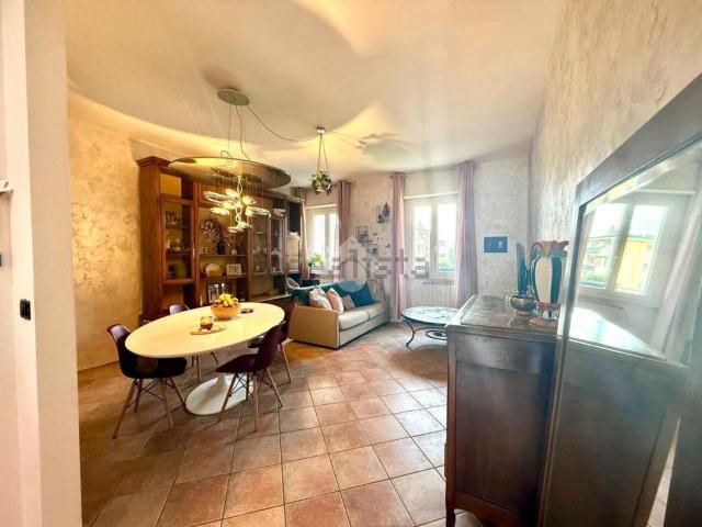 Appartamento in vendita di 102 m² in Via Alcide De Gasperi, 6