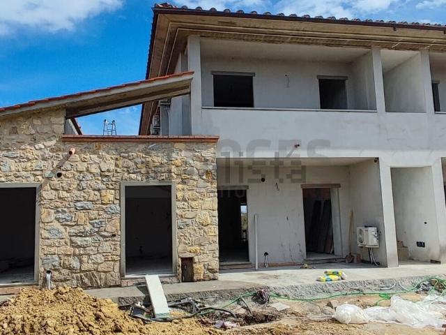 Appartamento in vendita di 102 m² in Via Bandella