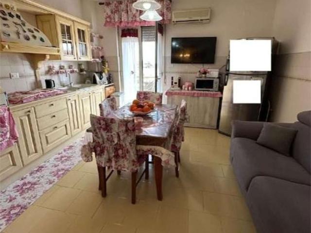 Appartamento in vendita di 102 m² in Via G. Romagnosi, 30