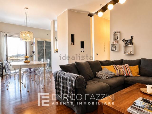 Appartamento in vendita di 102 m² in Via Galileo Galilei, 343