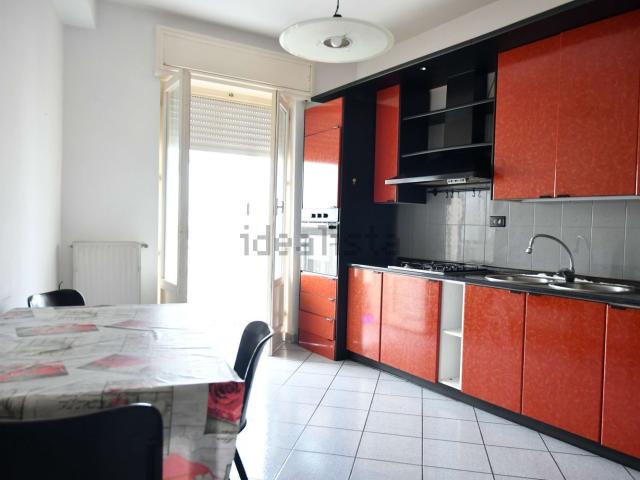 Appartamento in vendita di 102 m² in Via Giulio Cesare
