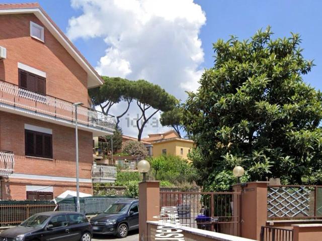 Appartamento in vendita di 102 m² in Via Giuseppe Carampi