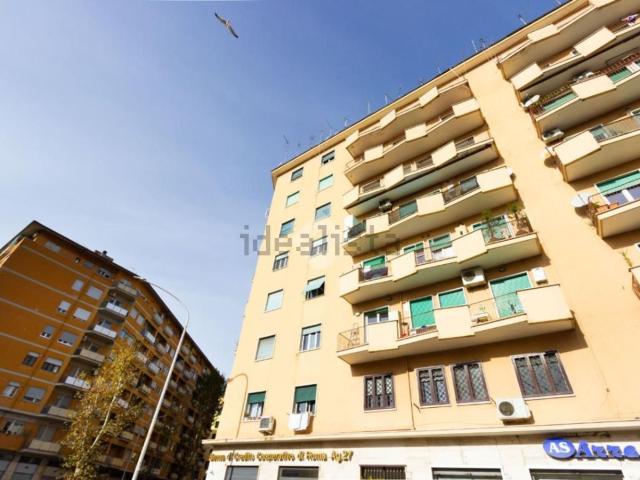 Appartamento in vendita di 102 m² in Via Giuseppe Arimondi, 52