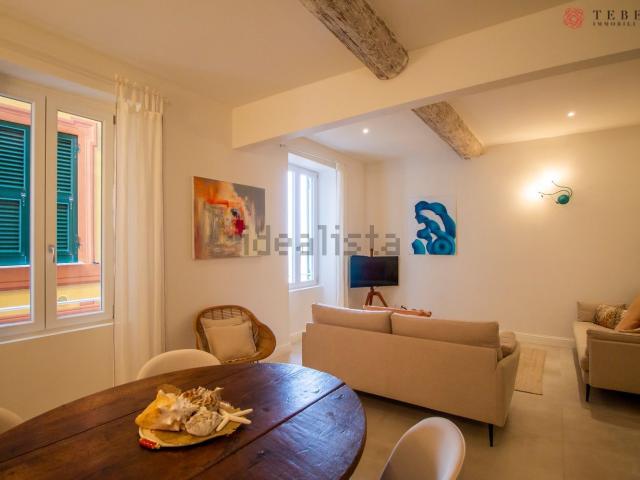 Appartamento in vendita di 102 m² in Via Giuseppe Garibaldi, 73