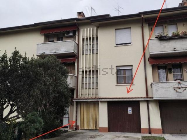 Appartamento in vendita di 102 m² in Via Giuseppe Franceschini