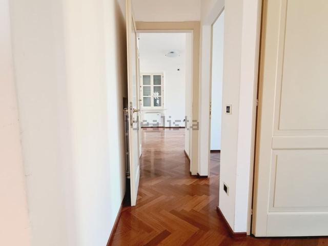 Appartamento in vendita di 102 m² in Via Gilberto Fogliani