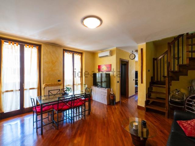 Appartamento in vendita di 102 m² in Via Giovanni Gentile, 1