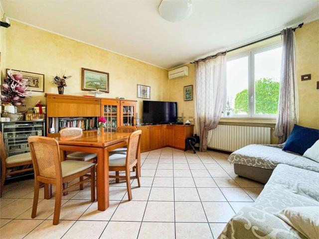 Appartamento in vendita di 102 m² in Via Giovanni Mazzel, 21