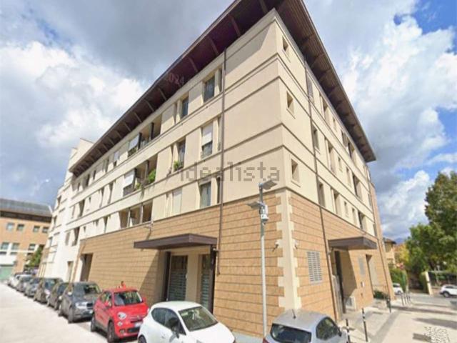 Appartamento in vendita di 102 m² in Via Giovanni Pascoli