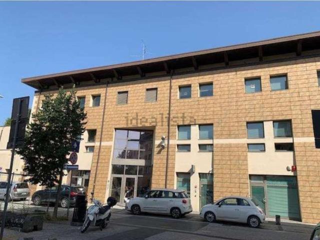 Appartamento in vendita di 102 m² in Via Giovanni Pascoli
