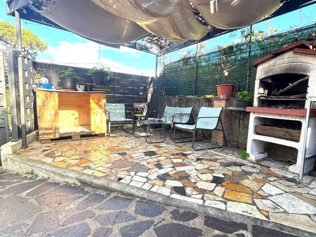 Appartamento in vendita di 102 m² in Via del Castellaccio, 349