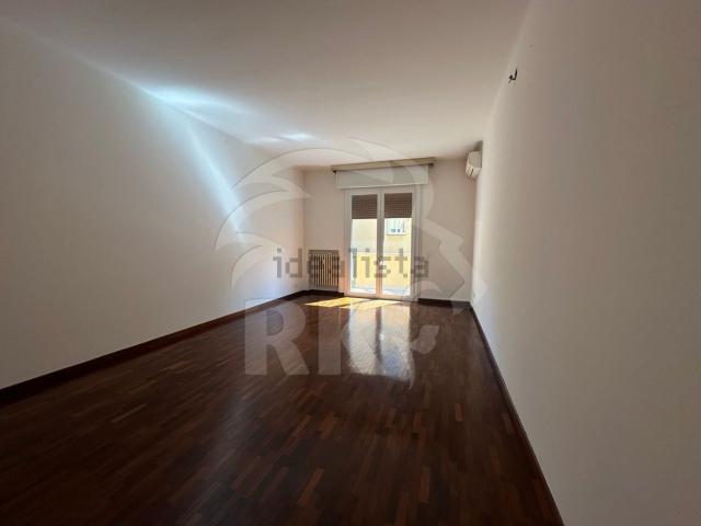 Appartamento in vendita di 102 m² in Via del Partigiano, 4