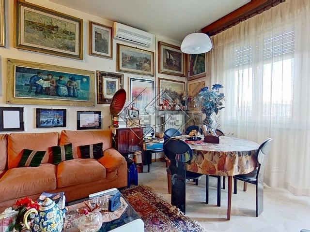 Appartamento in vendita di 102 m² in Via del Ponte a Greve
