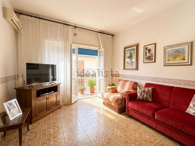 Appartamento in vendita di 102 m² in Via della Magliana Nuova, 178