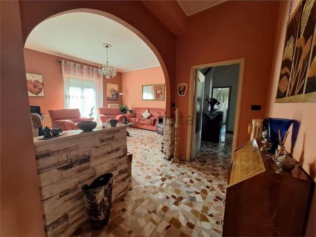 Appartamento in vendita di 102 m² in Via della Repubblica, 22