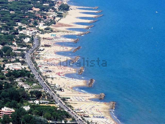 Appartamento in vendita di 102 m² in Via della Vittoria, 17