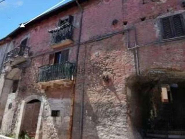 Appartamento in vendita di 102 m² in Via delle Rocce, 4