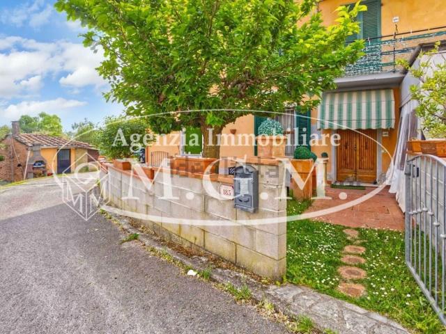 Appartamento in vendita di 102 m² in Via di Bientina