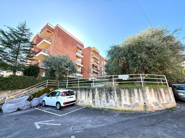 Appartamento in vendita di 102 m² in Via F. Labiso, 2