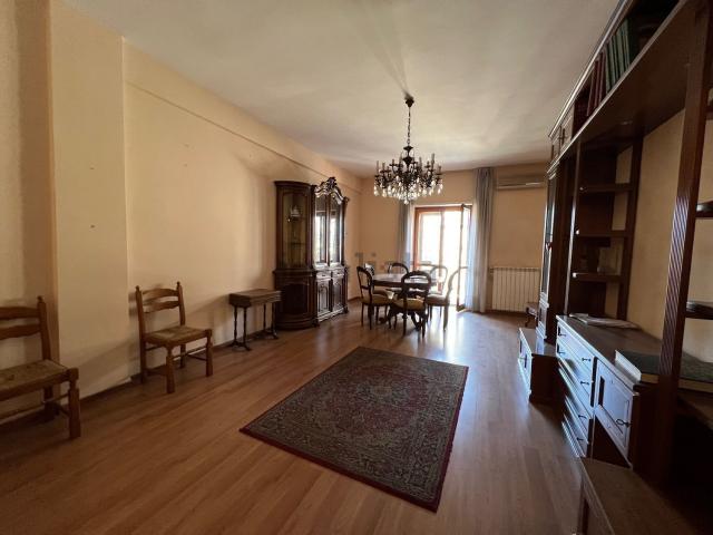 Appartamento in vendita di 102 m² in Via Francesco Antonio Marcucci, 32