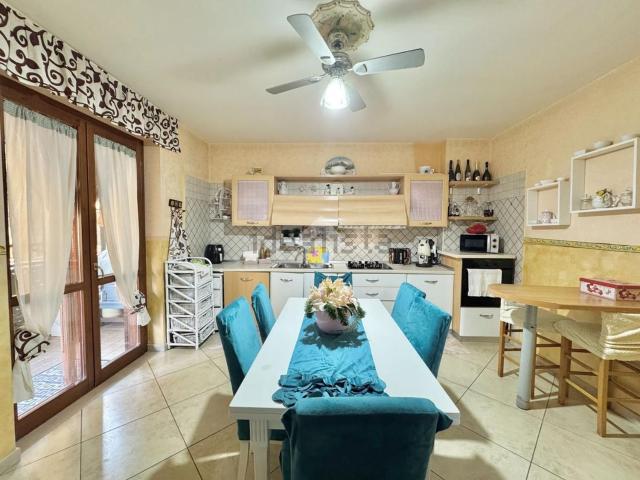 Appartamento in vendita di 102 m² in Via Francesco Jerace, 11