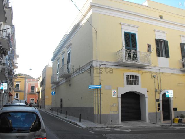 Appartamento in vendita di 102 m² in Via Francesco Paolo Festa, 3
