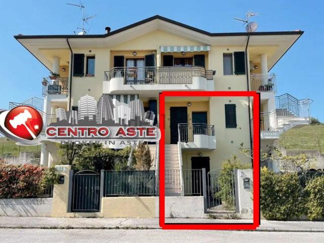 Appartamento in vendita di 102 m² in Via Fratelli Rosselli