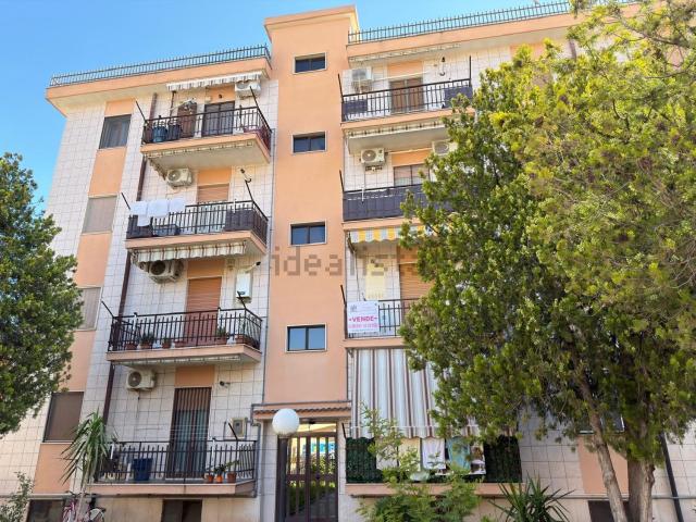 Appartamento in vendita di 102 m² in Via Luigi Guerrieri