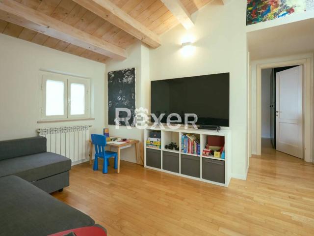 Appartamento in vendita di 102 m² in Via Montebello, 66